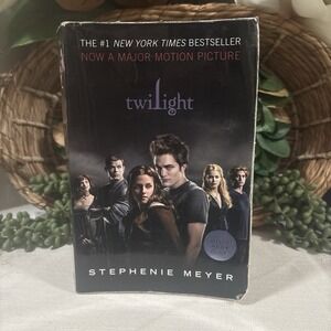 Twilight The Twilight Saga Volume 1 Stephenie Meyer 2008 Trade Paperback